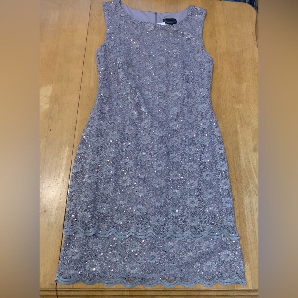 New CONNECTED APPAREL Gray Lace Pink Shimmer DRESS size 10 Layered Scalloped hem
